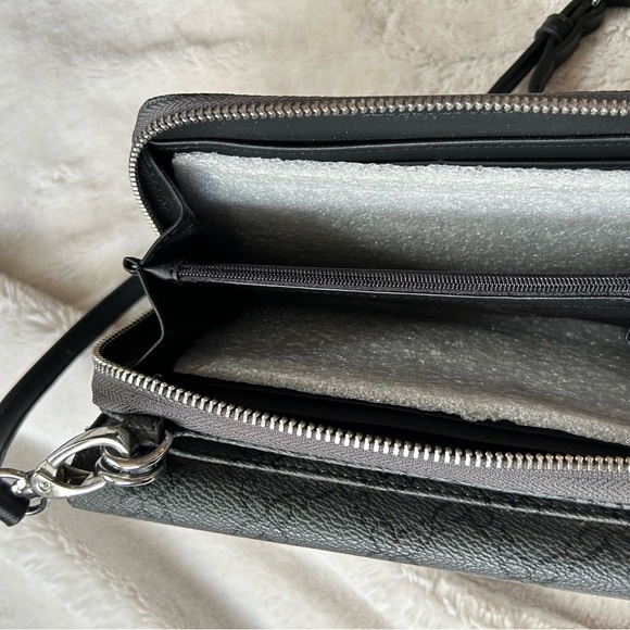 NEW Nine West Gray Crossbody Purse Candace Print - Picture 5 of 14